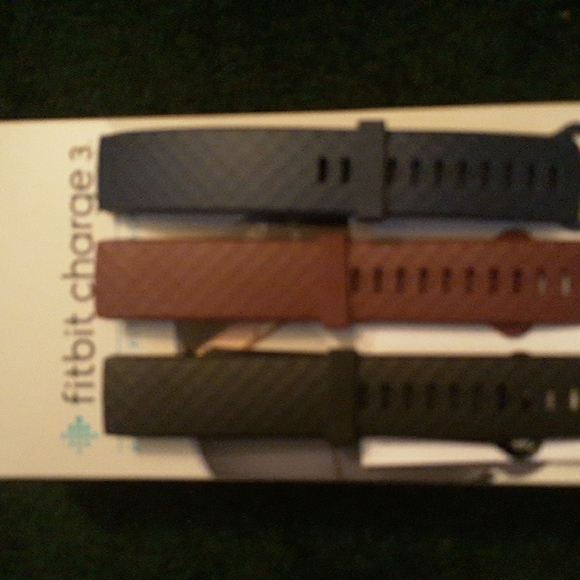 Fitbit charge 3 wristbands - Picture 3 of 3